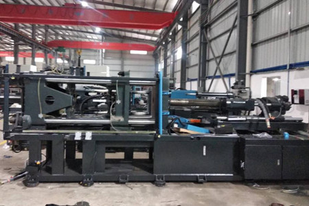 果筐注塑機廠家如何選擇比較好？需重視這些因素！