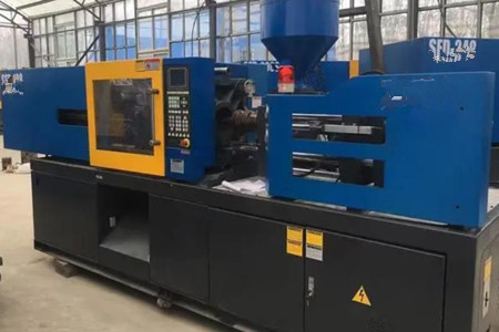 塑料注塑機(jī)操作期間需要注意哪些事項？