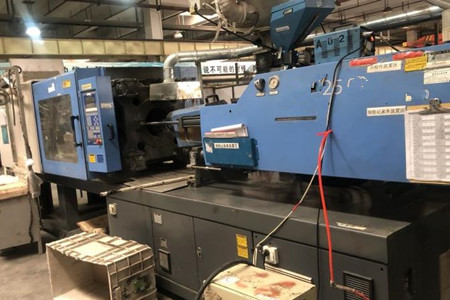 如何降低混雙色注塑機(jī)采購成本？技巧分析！